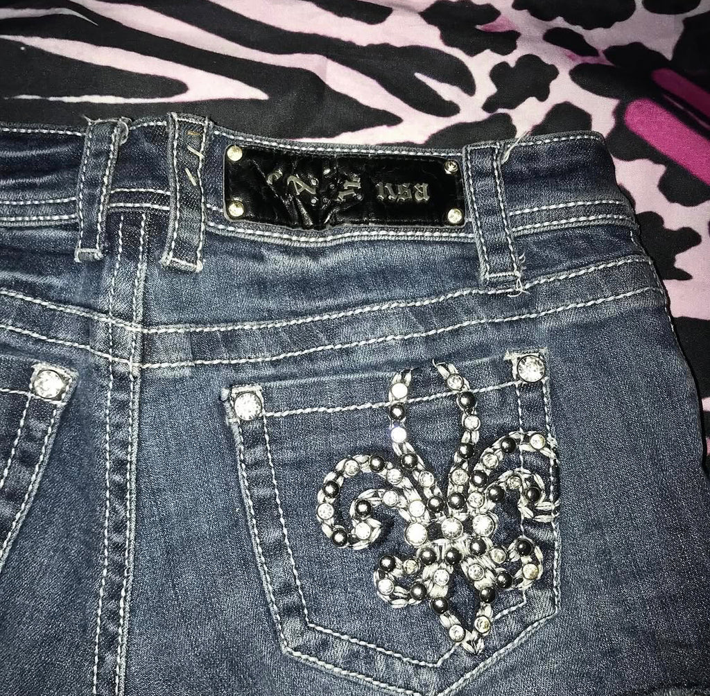 La Idol Lowrise Shorts