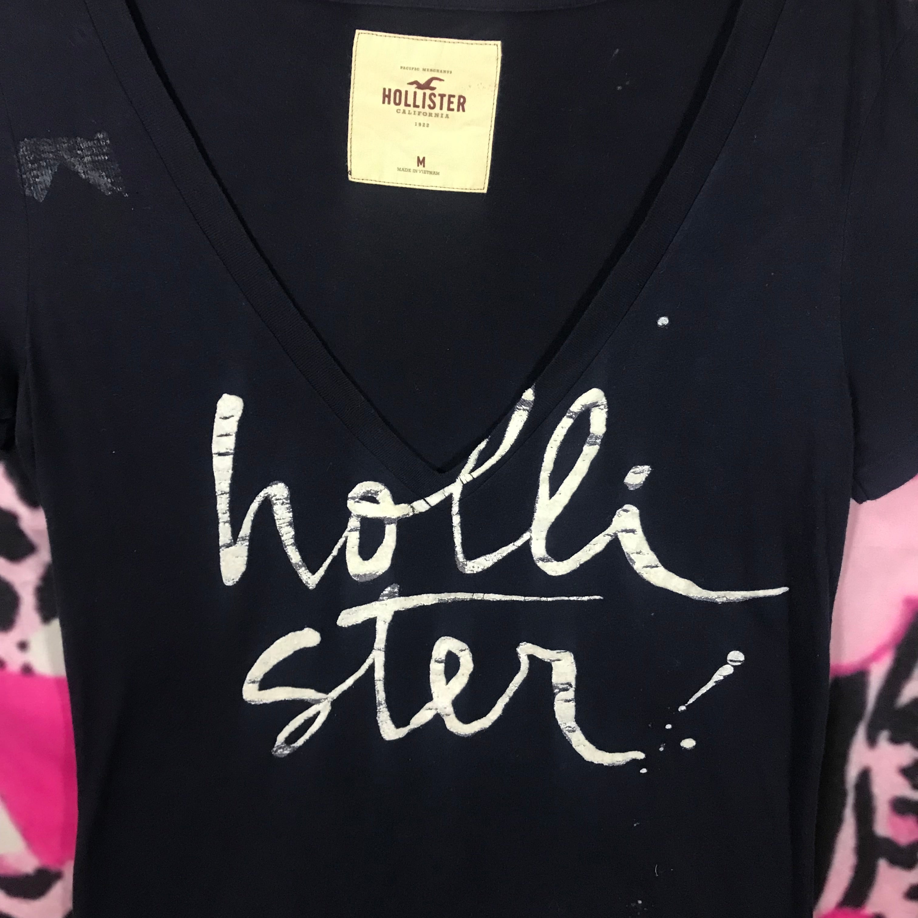 Hollister slim fit tee