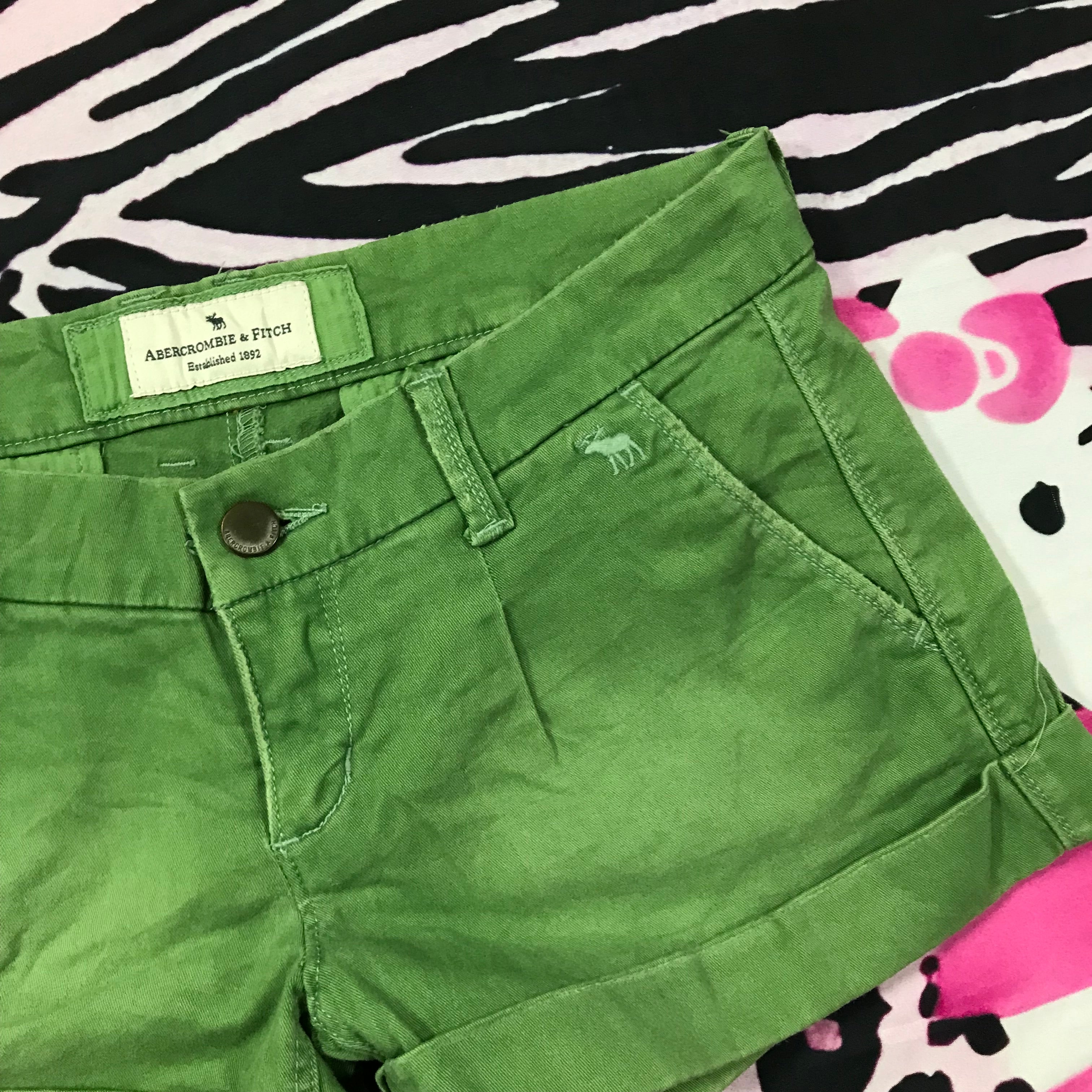 Abercrombie & Fitch Lowrise Cargo Shorts