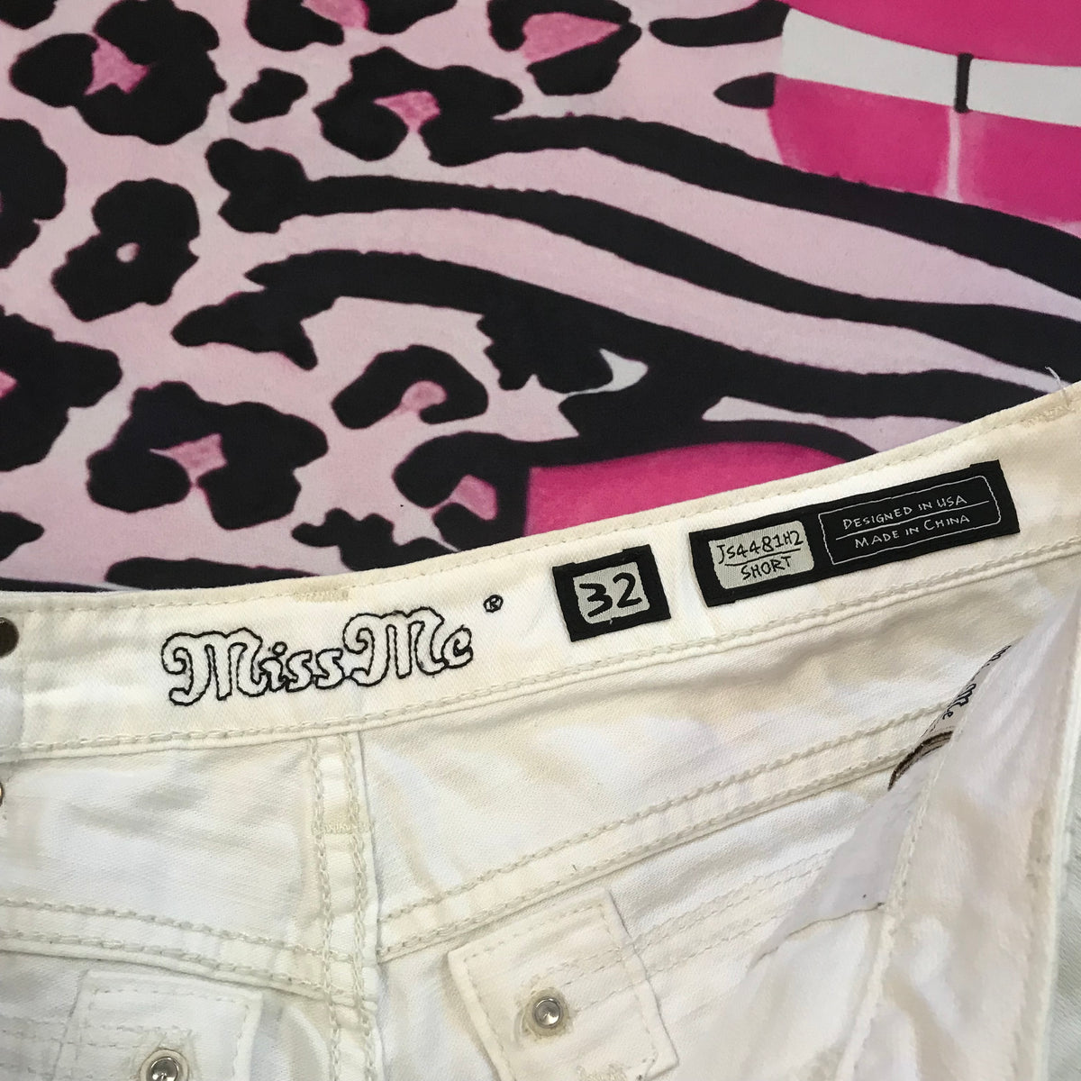 MissMe Lowrise White Shorts Size 32