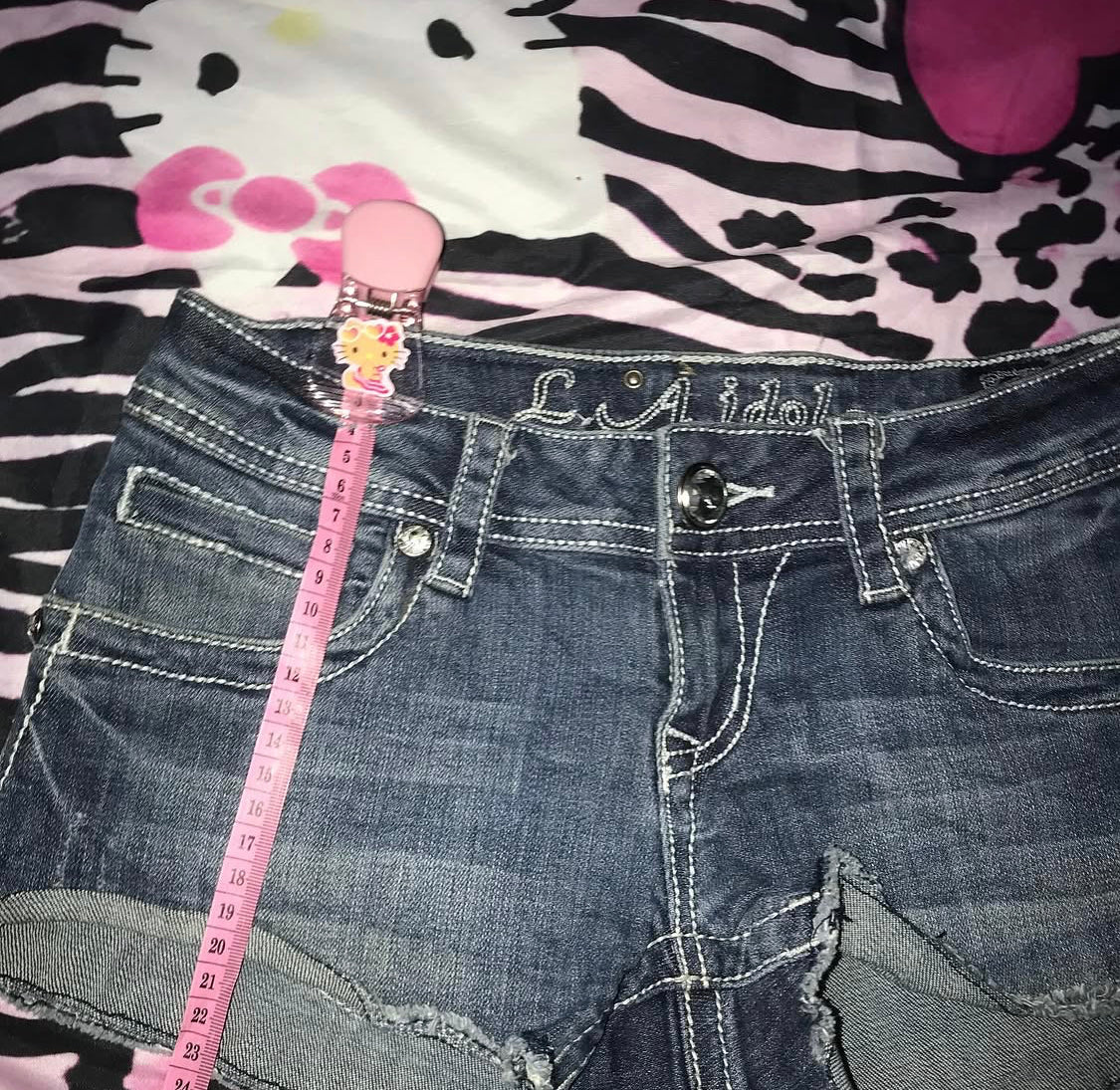 La Idol Lowrise Shorts