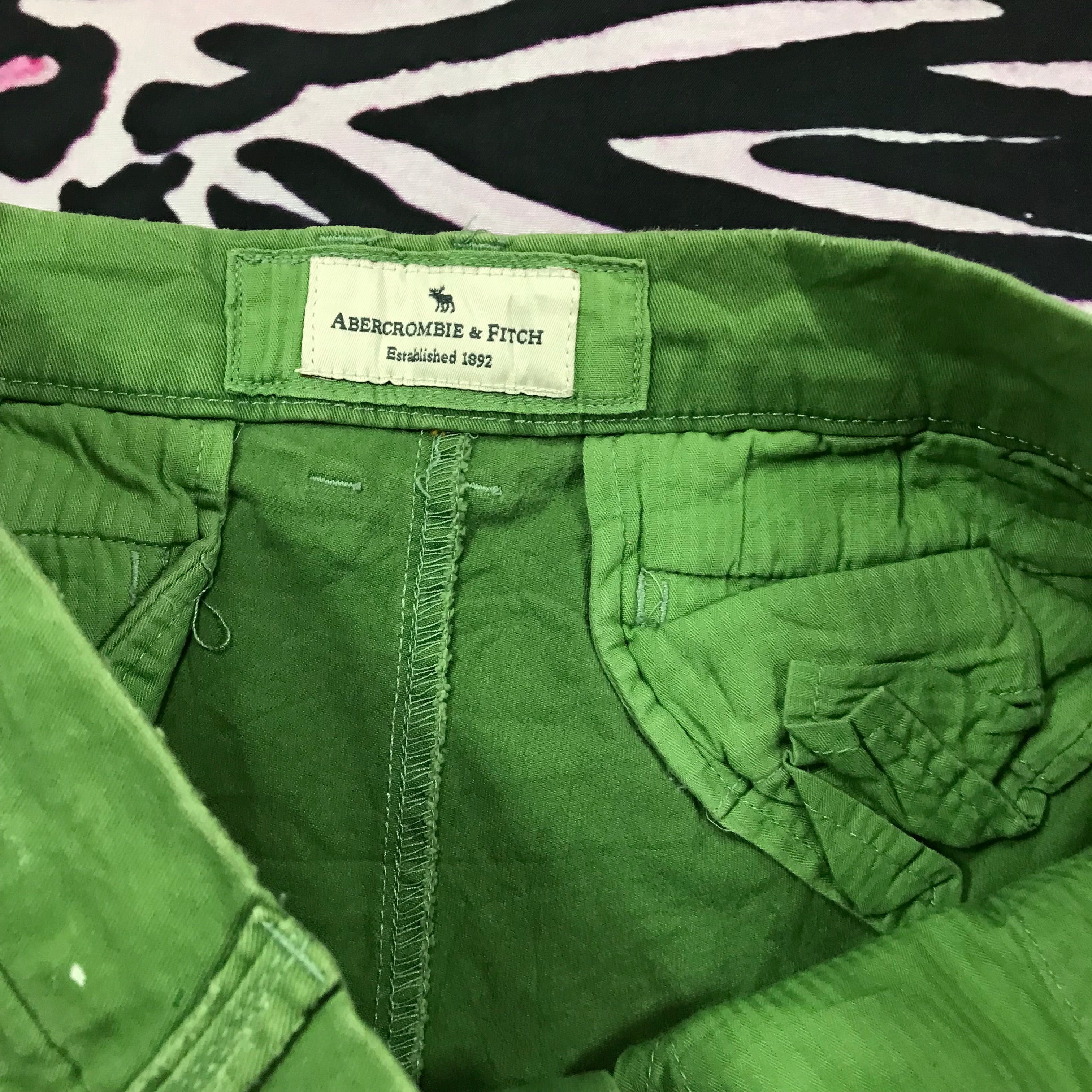Abercrombie & Fitch Lowrise Cargo Shorts