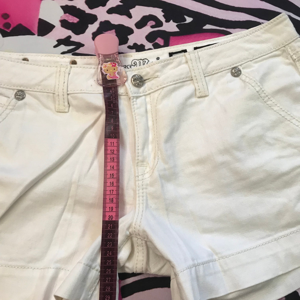 MissMe Lowrise White Shorts Size 32