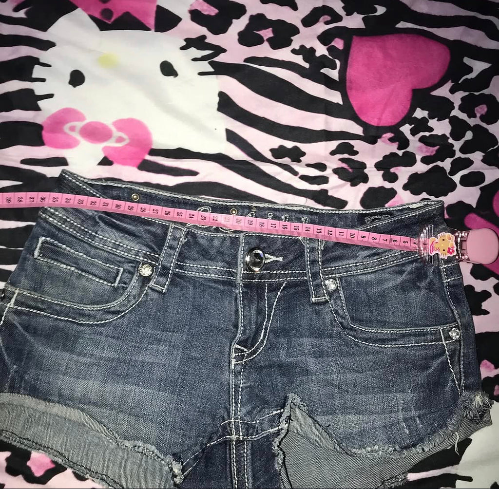 La Idol Lowrise Shorts