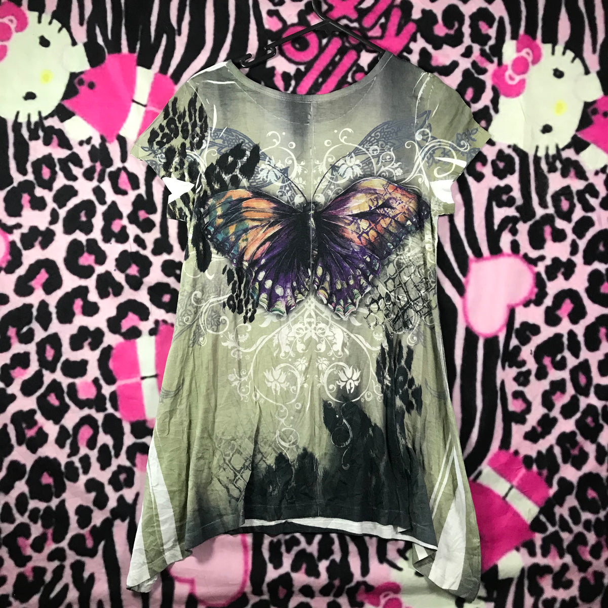 Grunge butterfly top