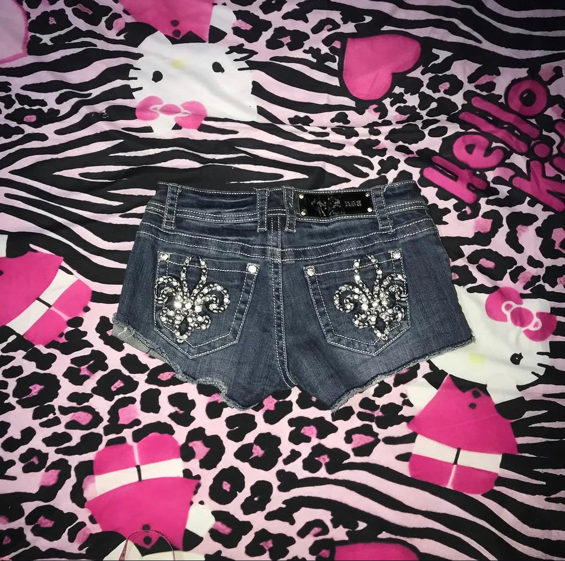 La Idol Lowrise Shorts