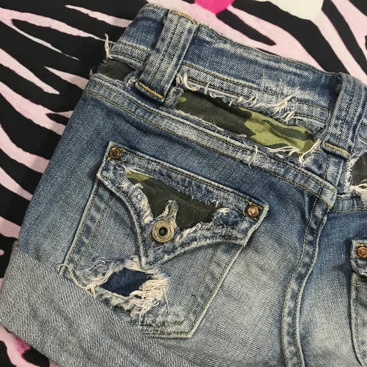 MissMe Shorts Camo Design