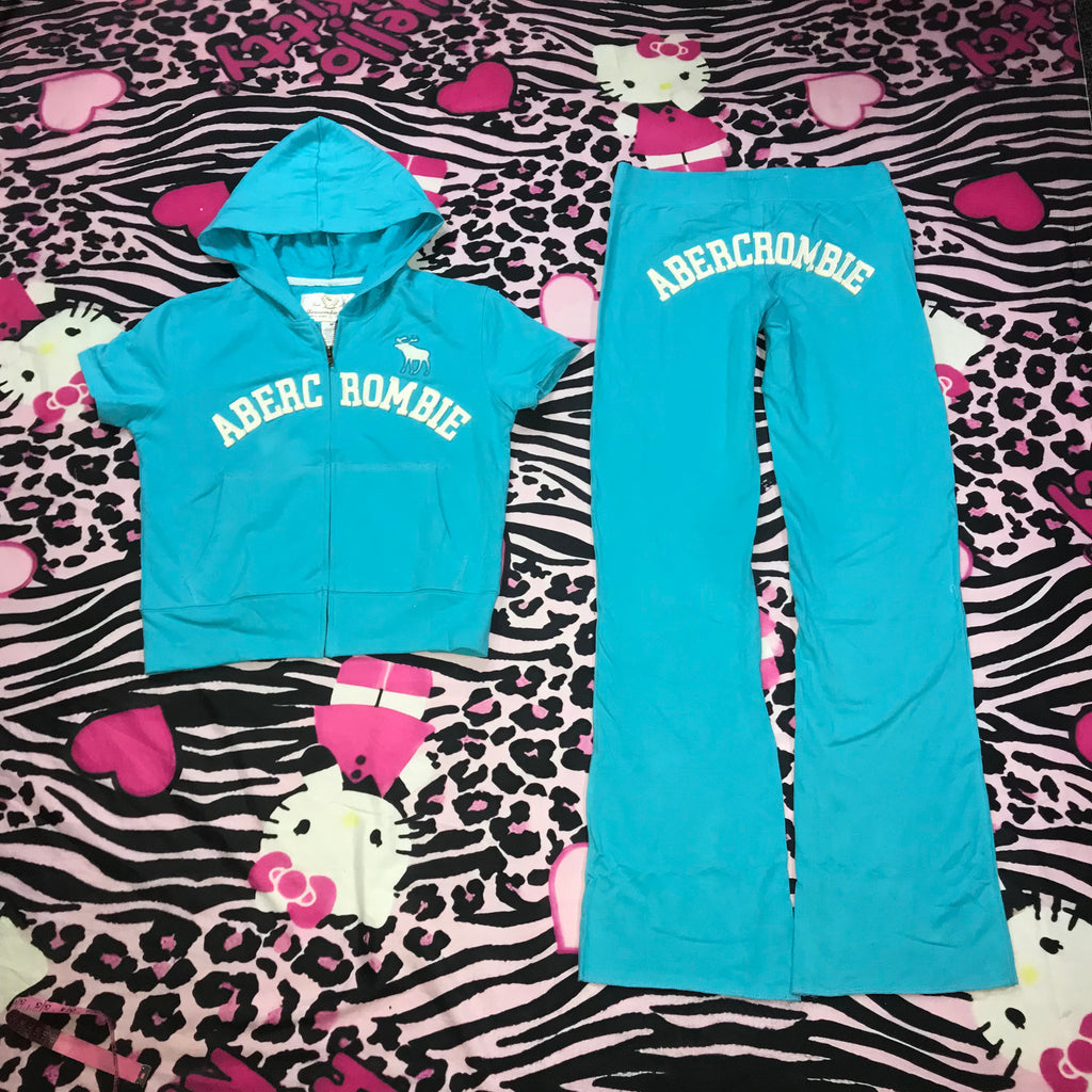 Abercrombie & Fitch Cozy Set