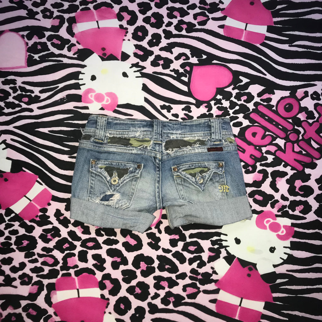 MissMe Shorts Camo Design