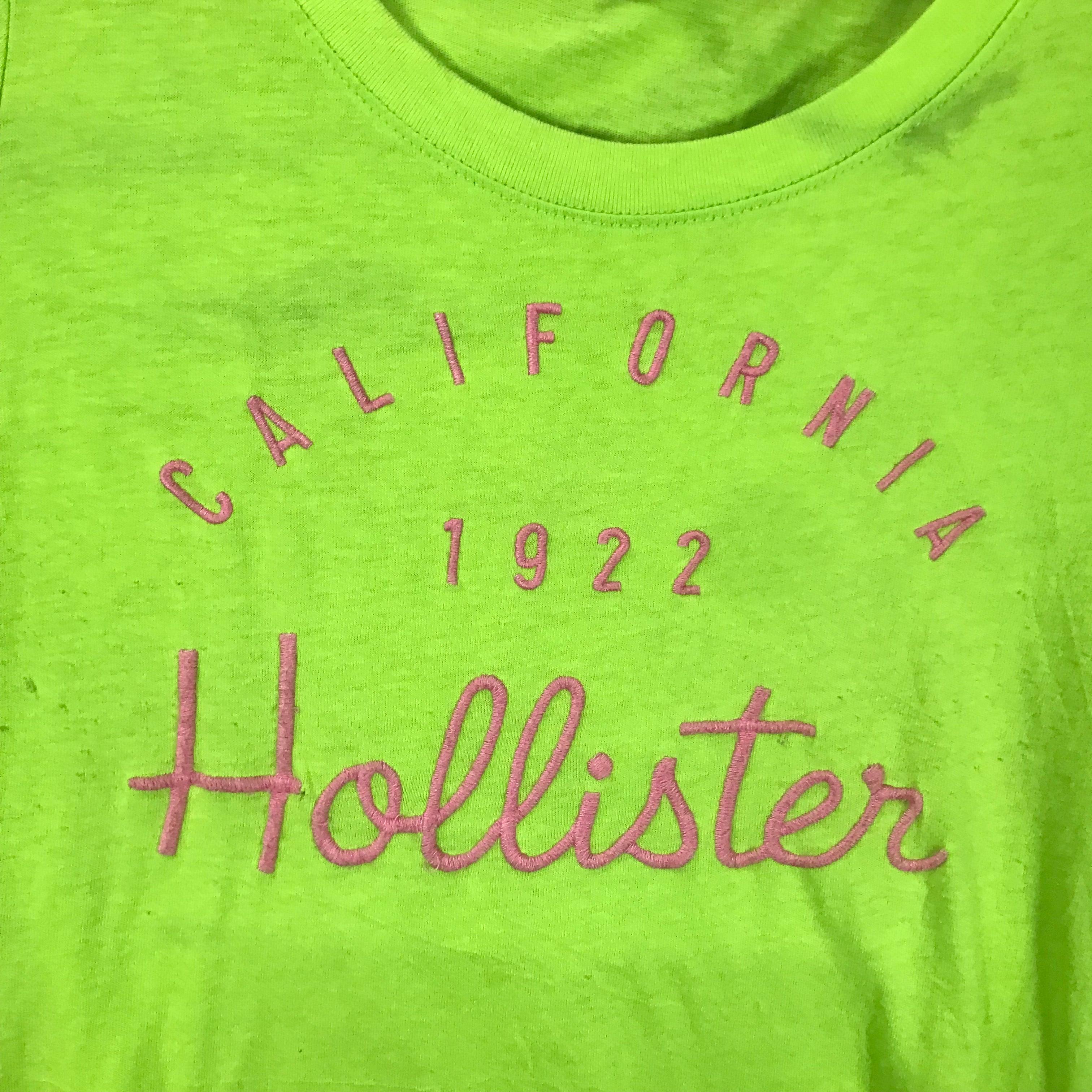 Hollister baby tee