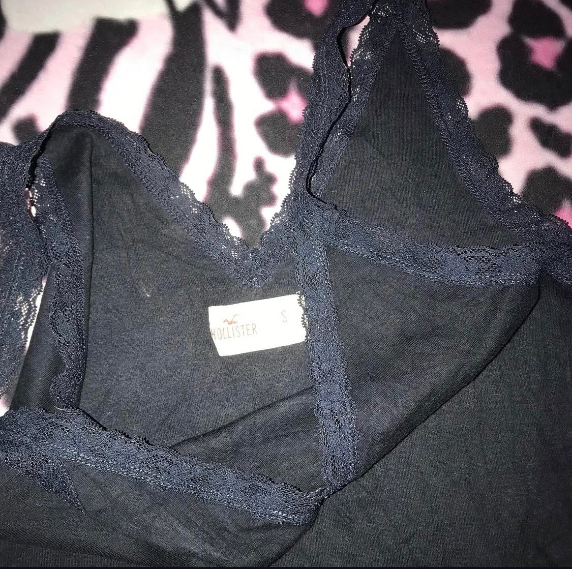 Hollister lace trim camisole