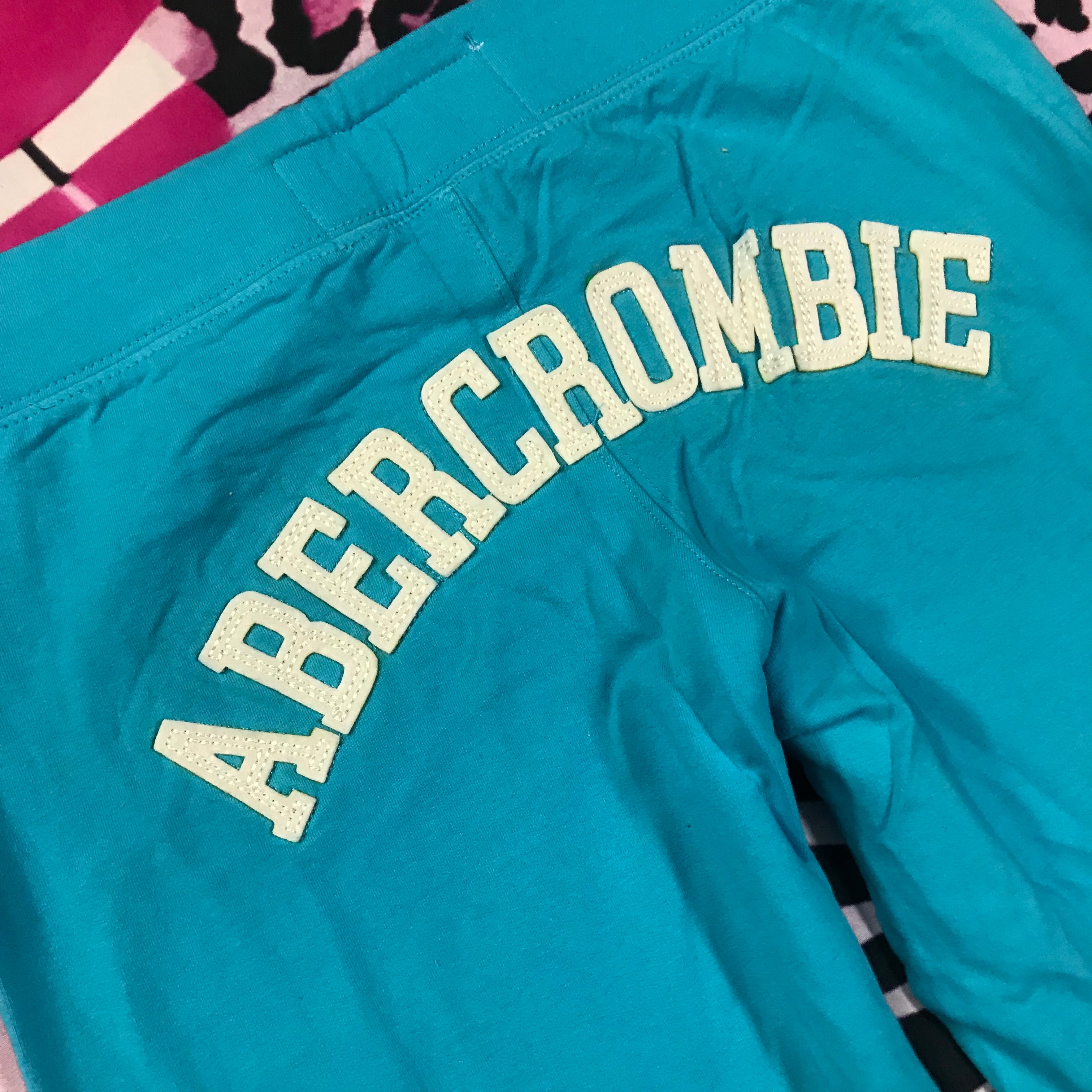 Abercrombie & Fitch Cozy Set