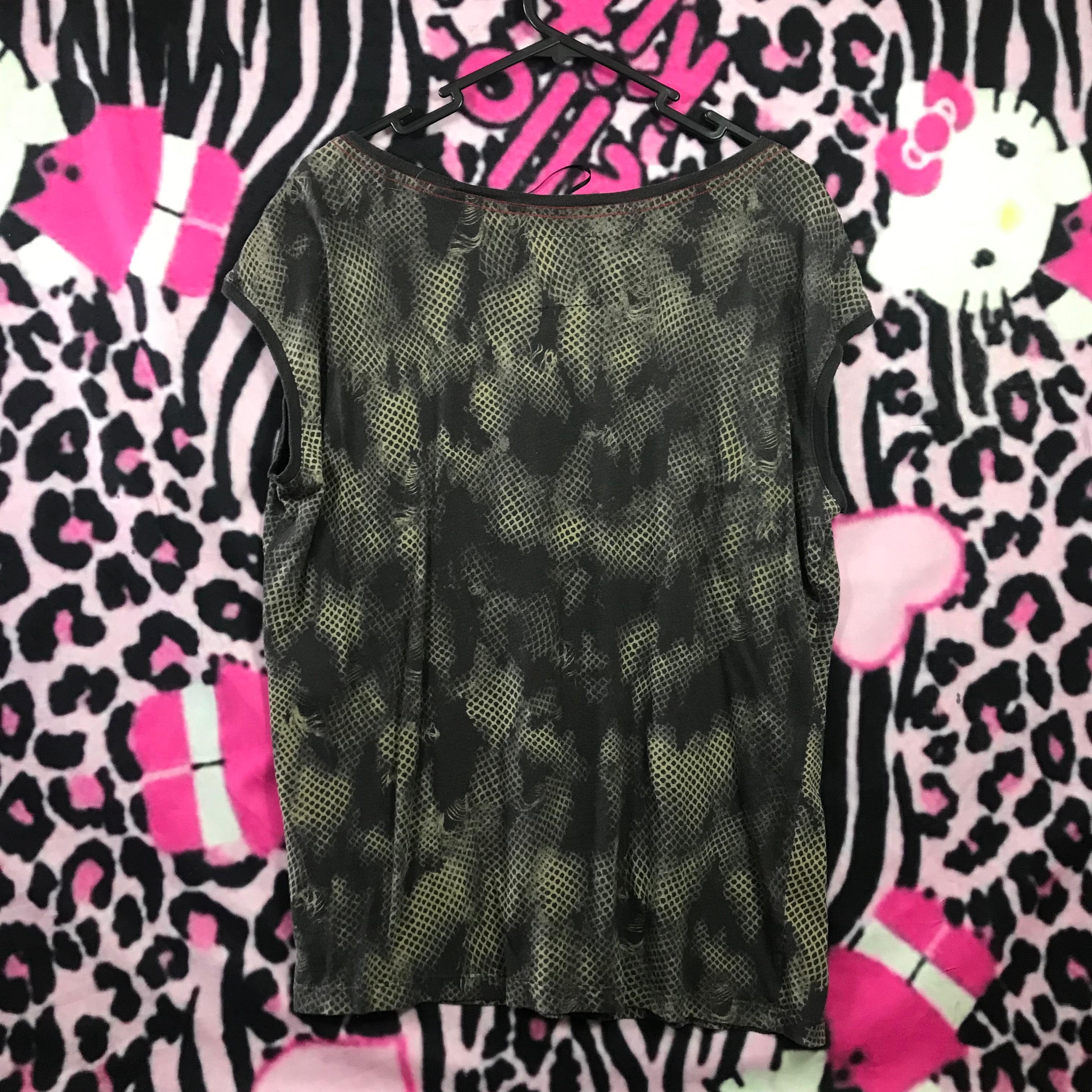 Guess 2000s snake print top