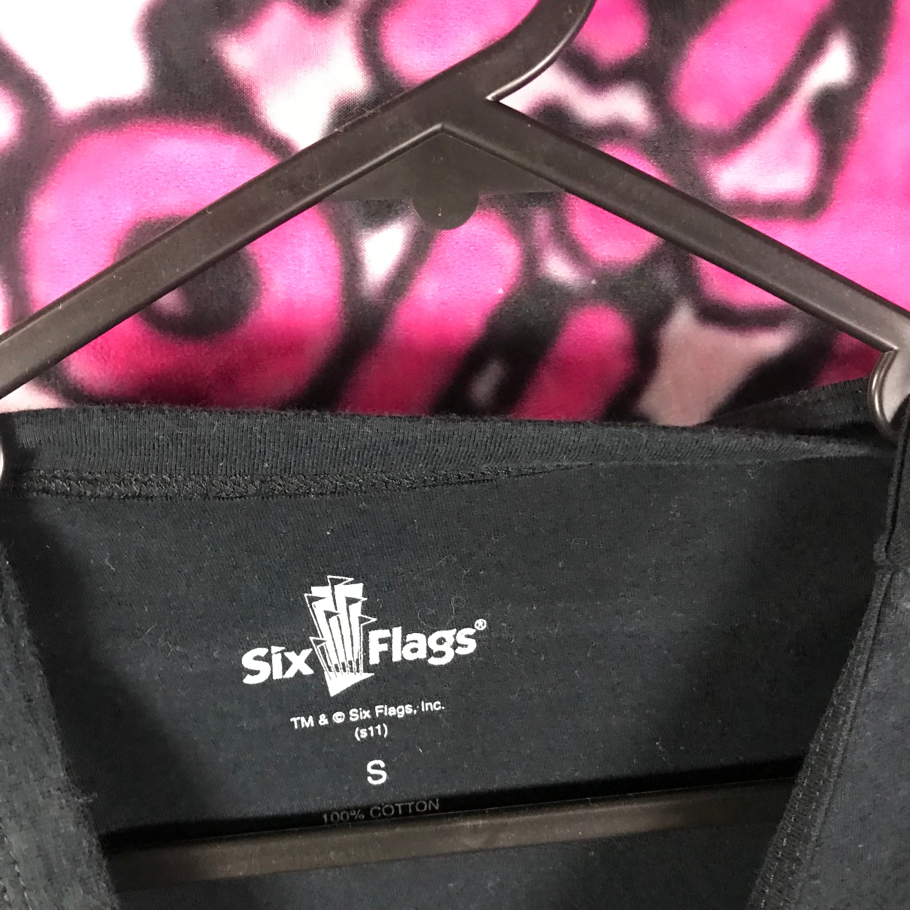 Six flags Grunge tee
