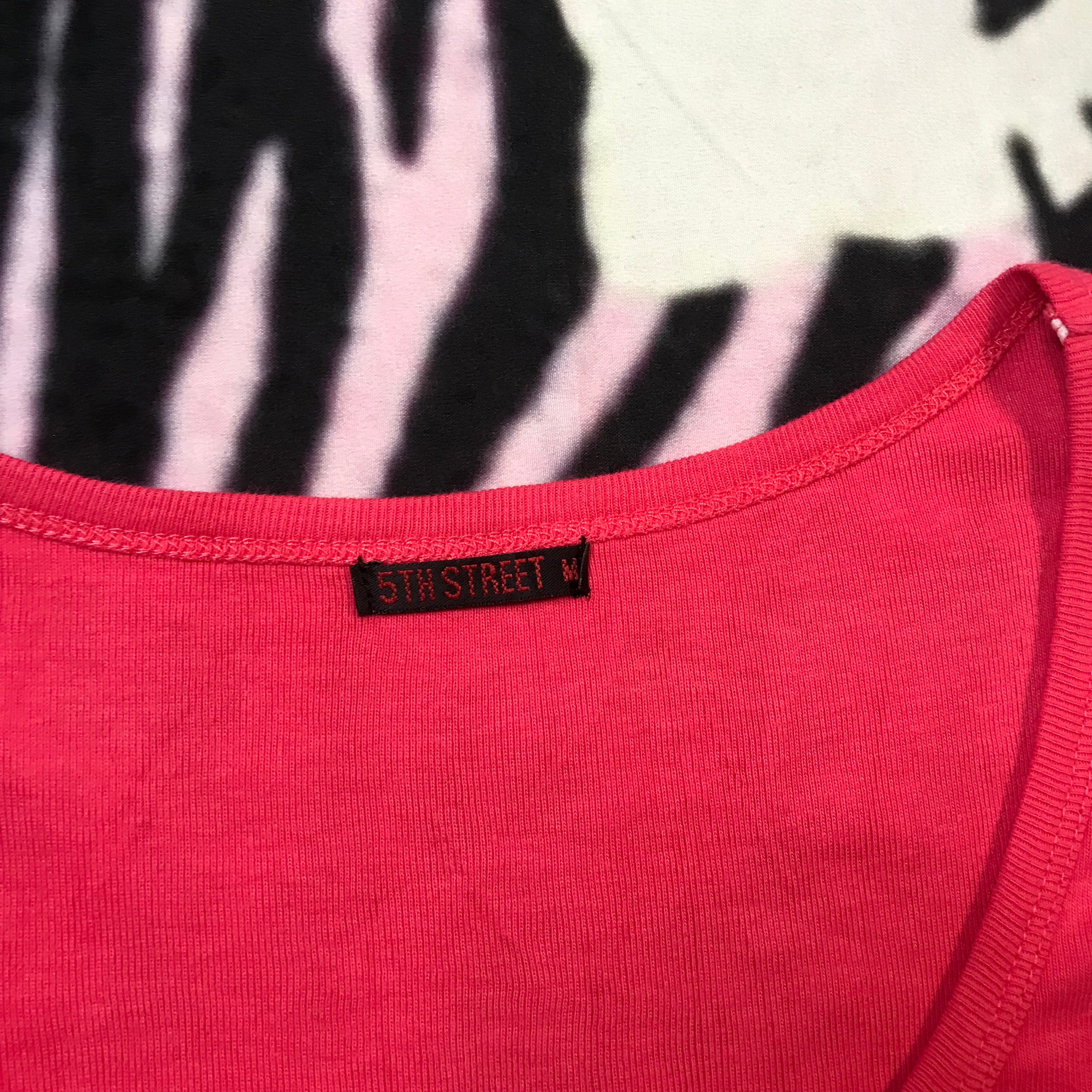 Grunge top by 5th street