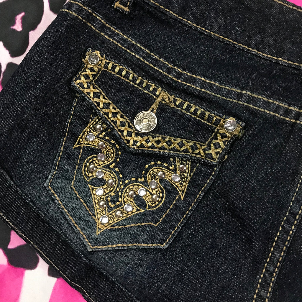 Free Culture Lowrise Shorts